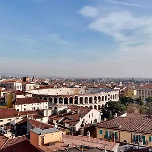 Attico Arena,200mqnetflix-wifi-air Conditioning Appartamento Verona